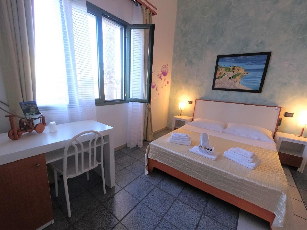 Alba Chiara Sant'andrea Salento Hotel 3*