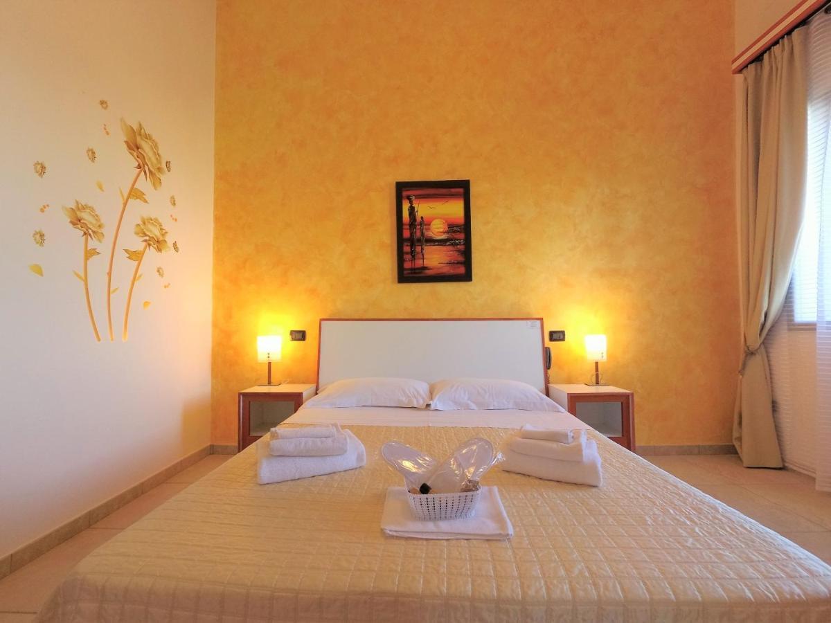 Alba Chiara Sant'andrea Salento Hotel 3*