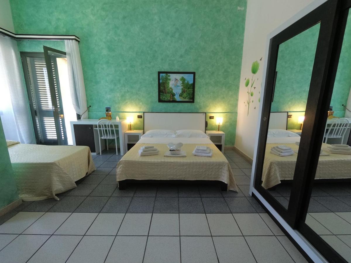 Alba Chiara Sant'andrea Salento Hotel 3*